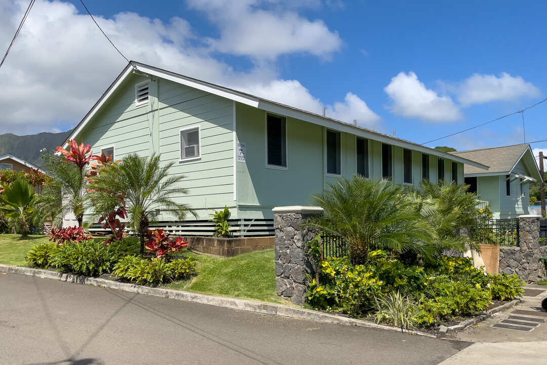 Luana Estates in Kaneohe, HI - Building Photo