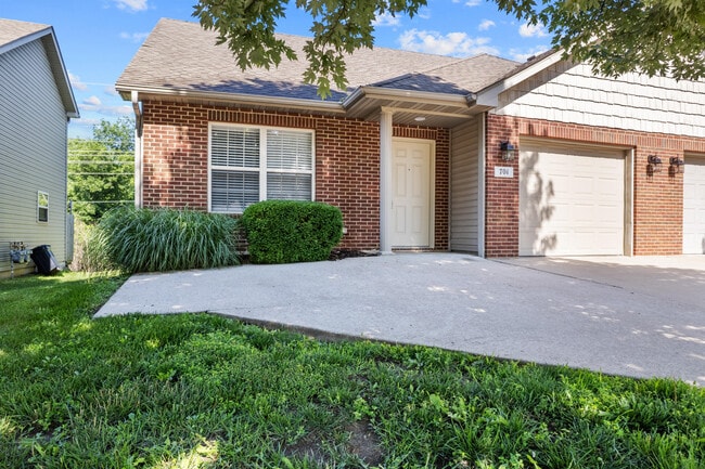 property at 701 Glenstone Dr
