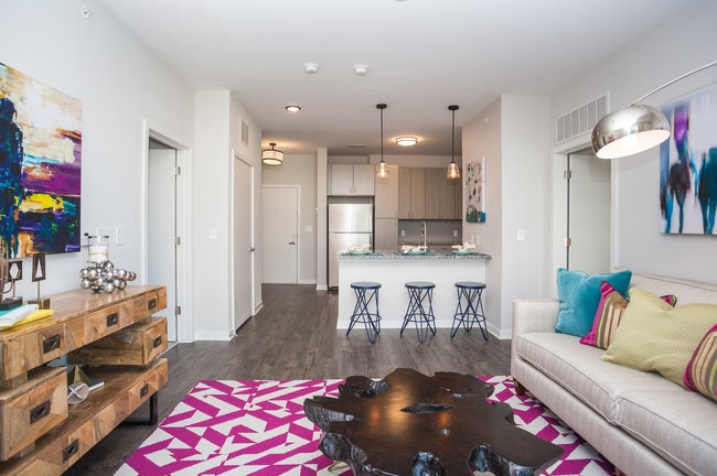 Spoke Apartments in Atlanta, GA - Foto de edificio - Interior Photo