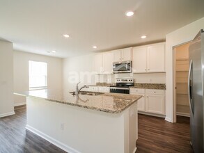 1010 Jt Westfield Dr in Navassa, NC - Building Photo - Building Photo