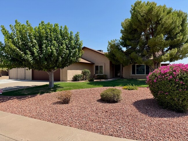 property at 7249 W Sunnyside Dr