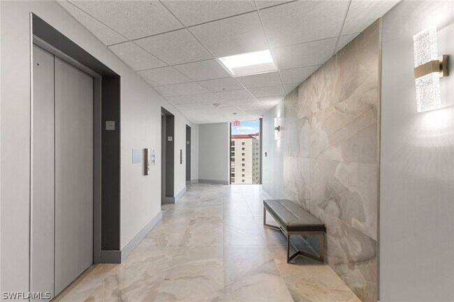 58 N Collier Blvd in Marco Island, FL - Building Photo - Building Photo