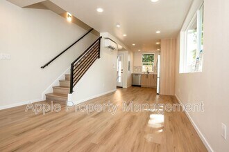 1569 NW 63rd St in Seattle, WA - Building Photo - Building Photo