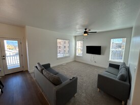 1298 Sage Dr in Lehi, UT - Building Photo