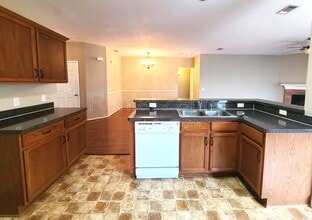 8612 Orleans Ln in Fort Worth, TX - Building Photo - Building Photo