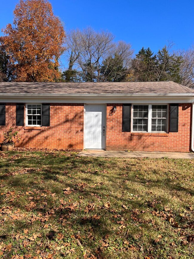 215 Bryant Rd in Lynchburg, VA - Building Photo - Building Photo