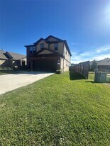 3322 Nila Crk Dr, Unit 0523 in Spring, TX - Building Photo