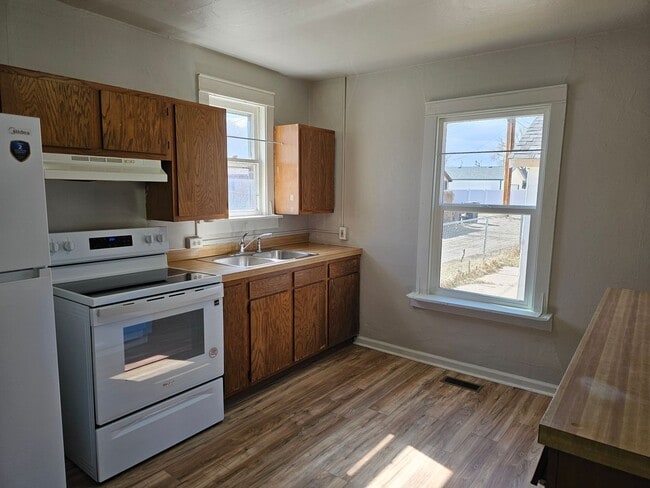 property at 1105 W 29th St