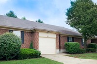 Hartland Place in Lexington, KY - Foto de edificio - Building Photo