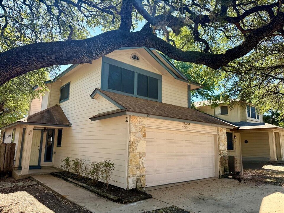 12803 Humphrey Dr in Austin, TX - Building Photo
