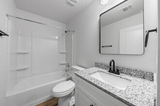 1005 S 26th St-Unit -1005 B in Temple, TX - Building Photo - Building Photo