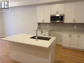 506 Ingenuity Row in Ottawa, ON - Building Photo - Building Photo