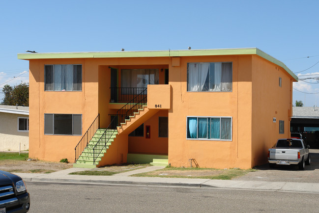 841 Jane Dr in Port Hueneme, CA - Foto de edificio - Building Photo