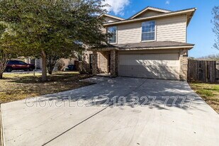 3329 Bluebird Ridge Dr in New Braunfels, TX - Building Photo