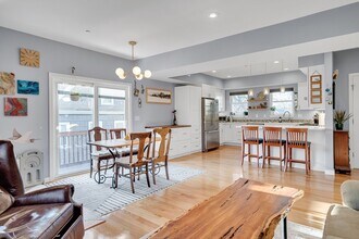 104 Holland St in Somerville, MA - Building Photo - Building Photo