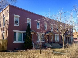 8th Avenue Townhomes in St. Cloud, MN - Building Photo
