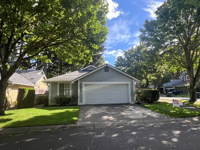 property at 6024 Regents Ln SE