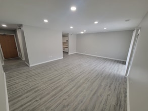 4905 Belmont Rd in Downers Grove, IL - Building Photo - Building Photo