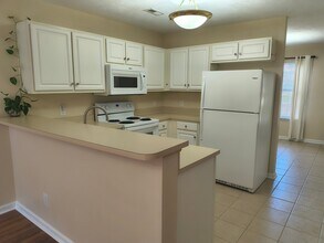 705 67th Ave N in Myrtle Beach, SC - Foto de edificio - Building Photo