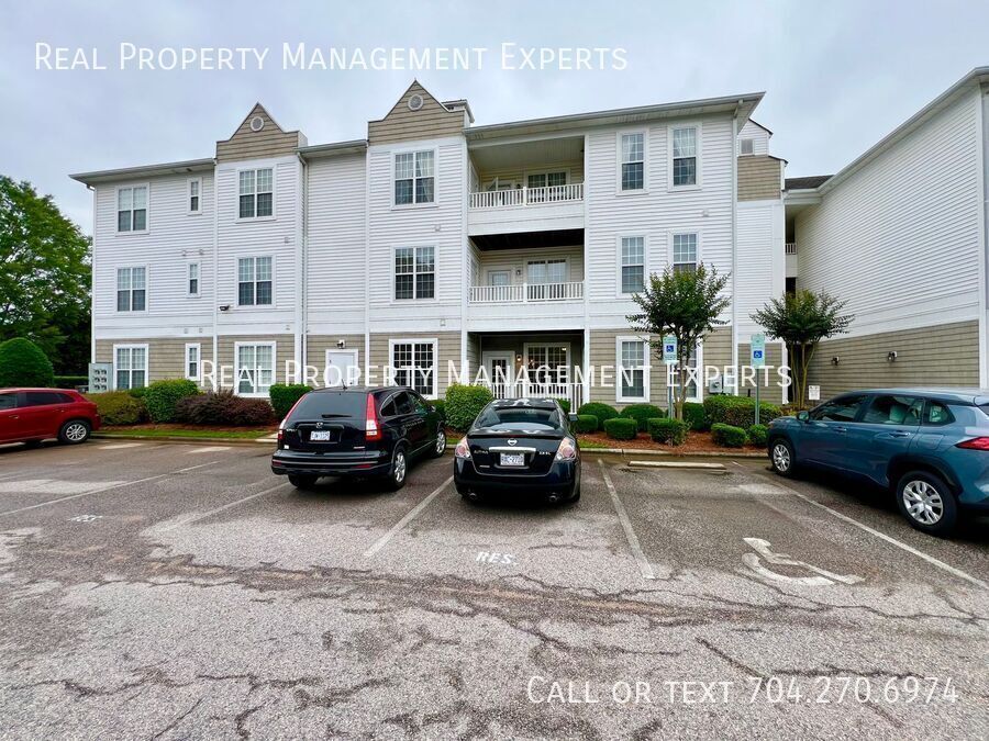 18711 Ruffner Dr in Cornelius, NC - Building Photo