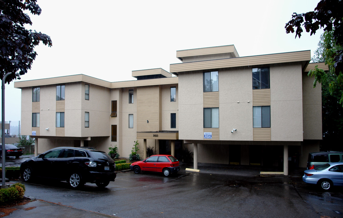 Cresswell Apartments in Seattle, WA - Foto de edificio