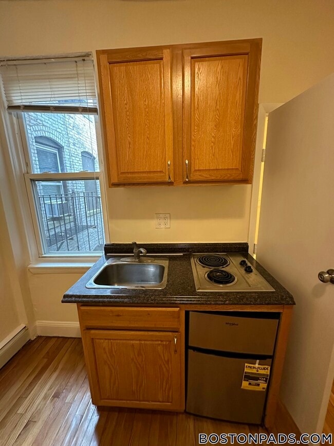 51 S Huntington Ave in Boston, MA - Building Photo - Building Photo