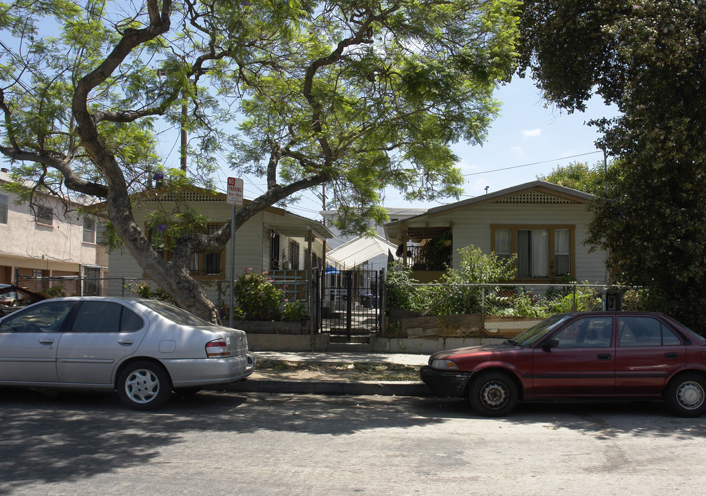 806 El Centro Ave in Los Angeles, CA - Building Photo