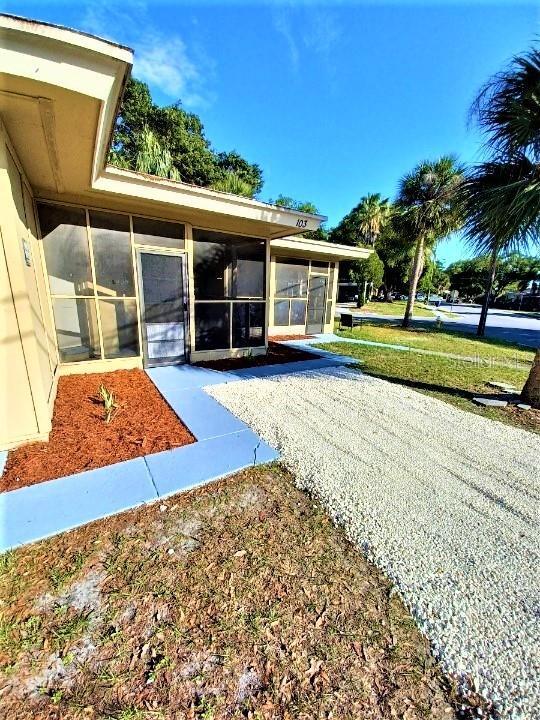 101 S Evergreen Ave-Unit -B in Clearwater, FL - Building Photo - Building Photo