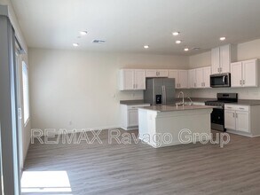 9920 S Ullom Dr in Enterprise, NV - Building Photo - Building Photo