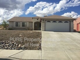 4001 Abbey Rd in Farmington, NM - Building Photo