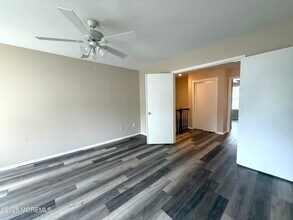 523 Manchester Pl in Marlboro, NJ - Building Photo - Building Photo