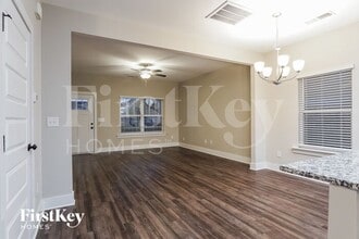 2745 Village Pl in Birmingham, AL - Building Photo - Building Photo