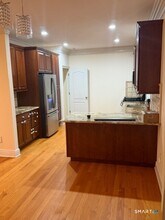 88 Maple Tree Ave in Stamford, CT - Building Photo - Building Photo