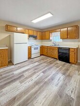 4801 Victoria Ct in Flowery Branch, GA - Building Photo - Building Photo