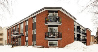 Peyton Place in Edmonton, AB - Building Photo