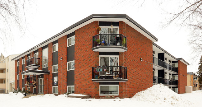 Peyton Place in Edmonton, AB - Building Photo - Primary Photo