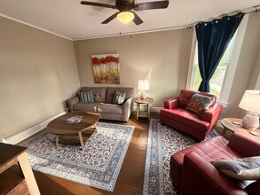 215 N Emmett Ave in Butte, MT - Foto de edificio - Building Photo