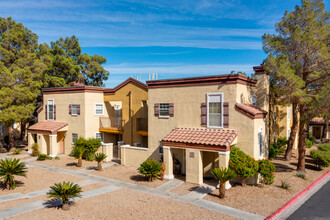 Villa Del Sol in Las Vegas, NV - Building Photo - Primary Photo