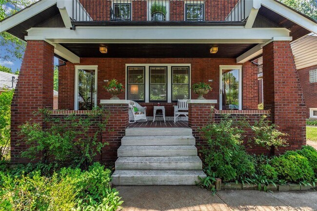 7228 Zephyr Pl, Unit A in Maplewood, MO - Building Photo - Building Photo