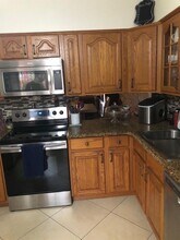 6981 NW 29th Ln in Fort Lauderdale, FL - Foto de edificio - Building Photo