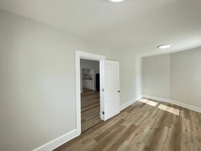55 Henriette St in Manchester, NH - Building Photo - Building Photo