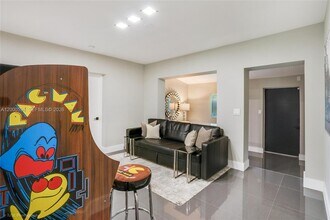 2990 NW 50th St in Miami, FL - Building Photo - Building Photo