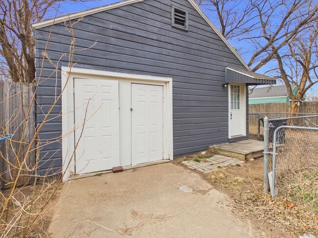 property at 1209 SW 20th Ave