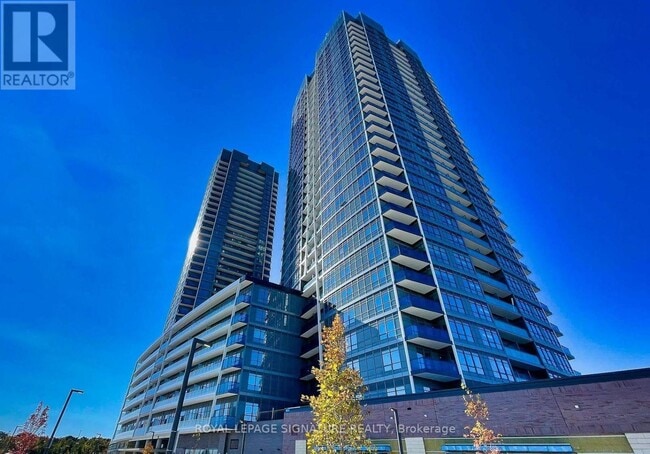 property at 50 Upper Mall Wy