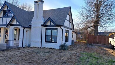 1904 Sayle St in Greenville, TX - Building Photo - Building Photo