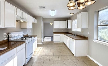 19427 Bristlestar Dr in Katy, TX - Foto de edificio - Building Photo