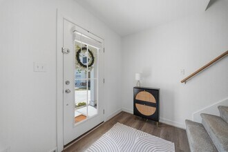 4331 Pinter Ln in Norfolk, VA - Building Photo - Building Photo