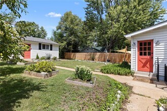 7525 Suffolk Ave in St. Louis, MO - Building Photo - Building Photo