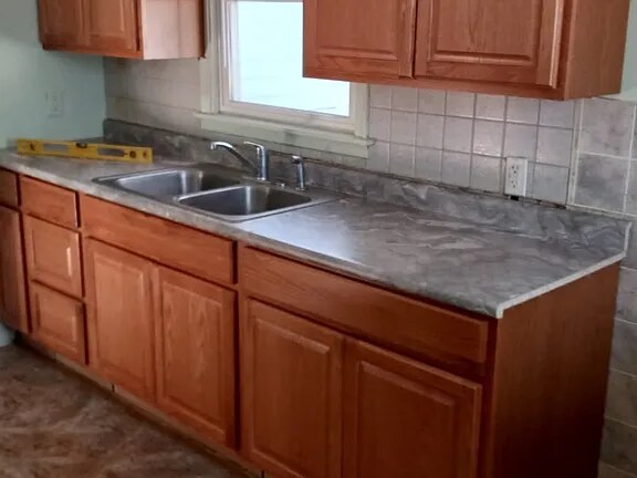 2215 45th Ave NE in Minneapolis, MN - Building Photo