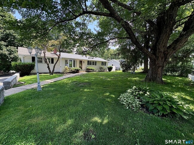 property at 43 Meadowbrook Rd